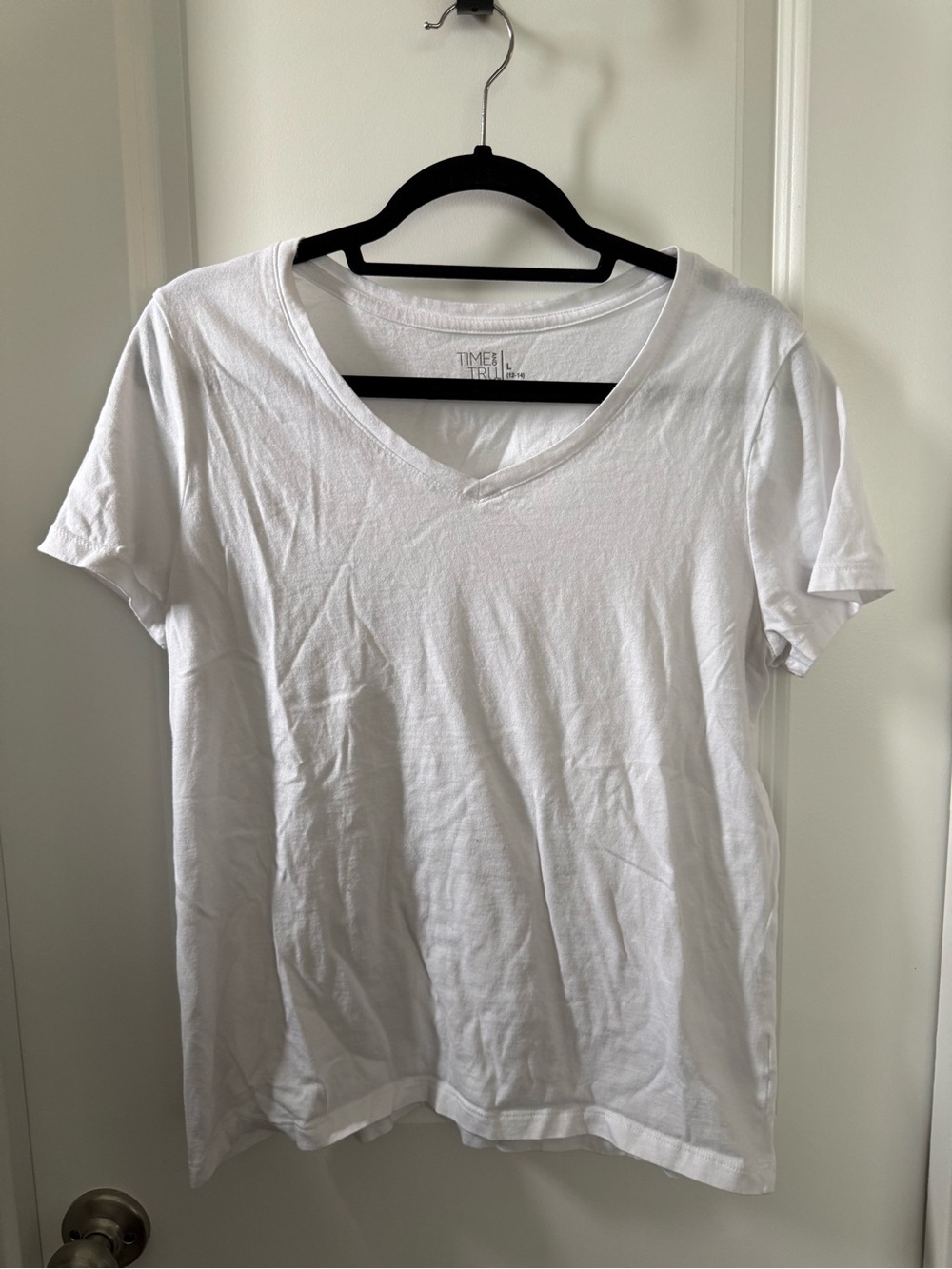 Time and Tru White V-Neck Short Sleeve Tee - Basic Cotton Blend